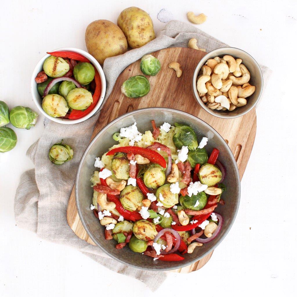 Gegrilde spruitjes met cashewnoten