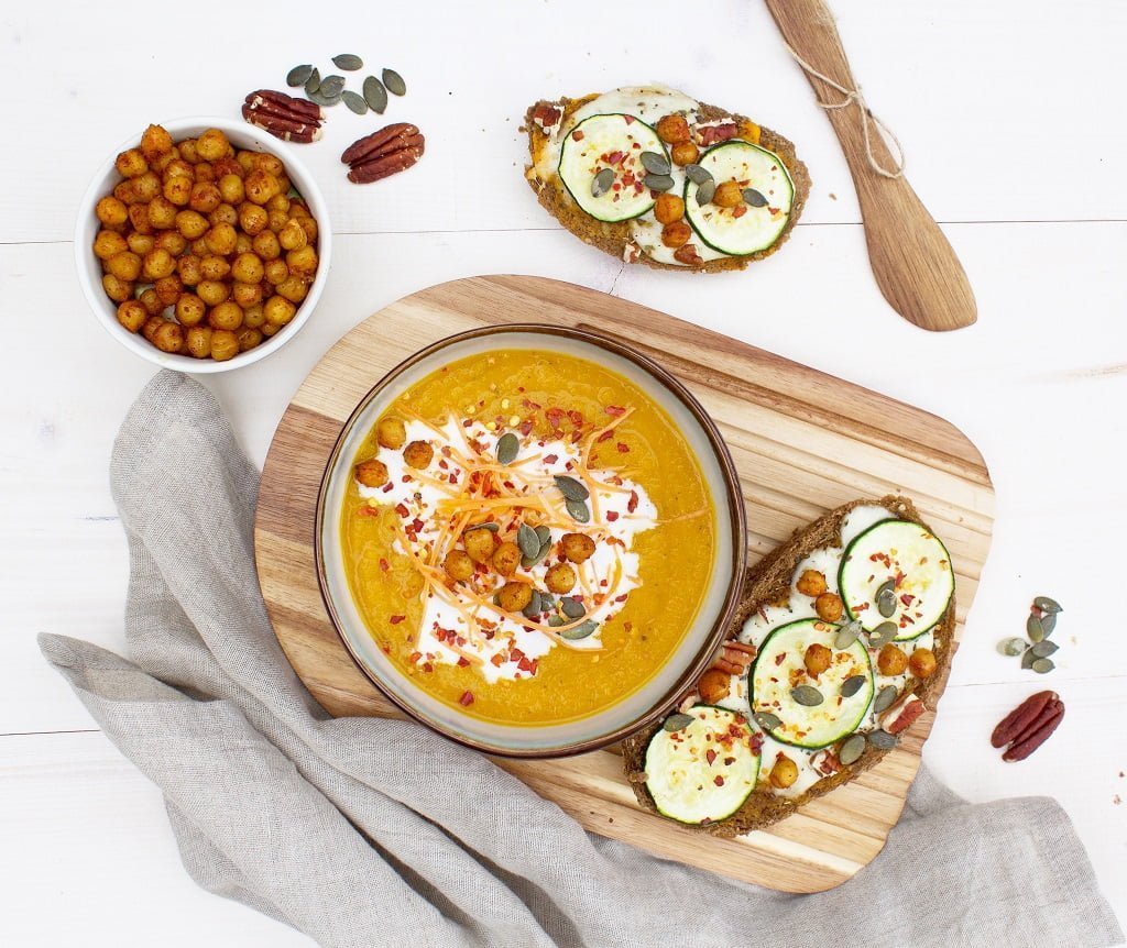 Wortelsoep met pompoen en kikkererwten